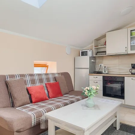 Apartamento Beeindruckendes Mit Panoramablick, Pool, Privatparkplatz, Grill