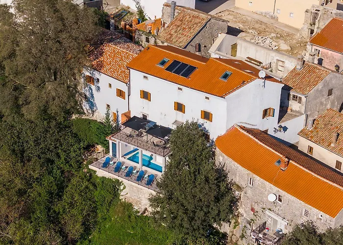 Beeindruckendes Mit Panoramablick, Pool, Privatparkplatz, Grill 아파트