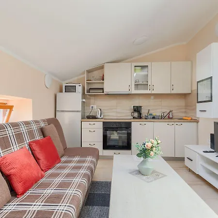 Appartement Beeindruckendes Mit Panoramablick, Pool, Privatparkplatz, Grill *