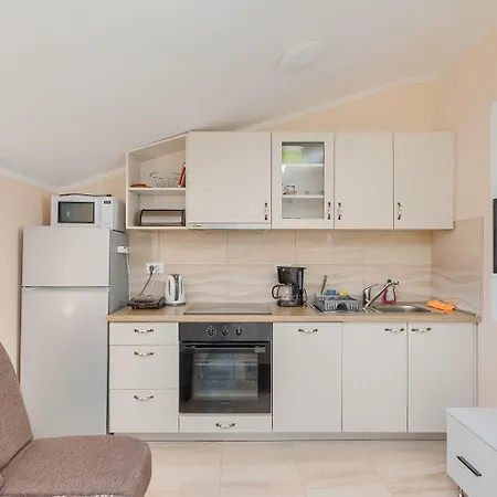 Beeindruckendes Mit Panoramablick, Pool, Privatparkplatz, Grill